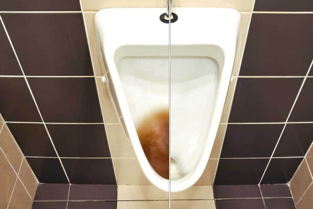 Can a Clogged Toilet Unclog Itself ?
